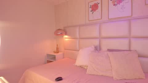 katte_winslet_ online show from December 2025 02:32:02 PM