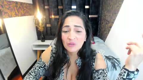 K A T T E  online show from April 2026 09:50:02 PM