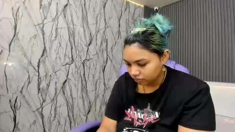 katteyes_ online show from April 2026 07:53:01 PM