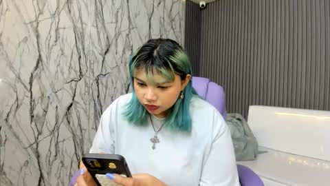 katteyes_ online show from April 2026 11:18:02 PM