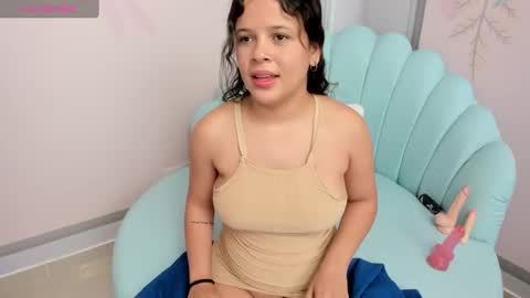 Snapshot of kattycurvy4u chatting on January 2025 03:08:02 PM katty online show from January 2025 03:08:02 PM