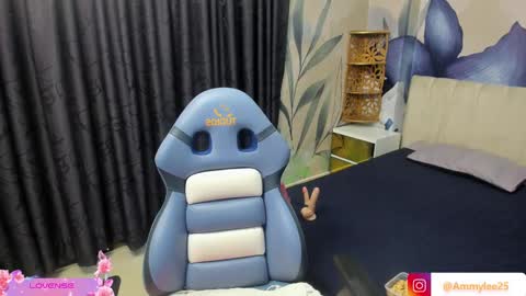 Snapshot of kattycurvy4u chatting on February 2025 12:17:02 PM katty online show from February 2025 12:17:02 PM