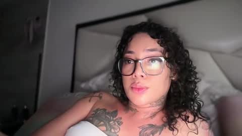 Snapshot of katy_monrroy chatting on March 2026 10:14:02 PM Emily online show from March 2026 10:14:02 PM