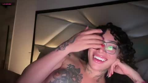 Snapshot of katy_monrroy chatting on April 2026 11:05:02 PM Emily online show from April 2026 11:05:02 PM