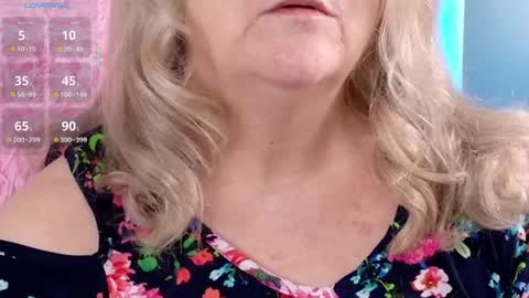 Snapshot of katy_nicole chatting on June 2026 07:19:02 PM katy_nicole online show from June 2026 07:19:02 PM