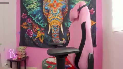 Snapshot of katy_simpsons chatting on December 2025 06:45:02 PM katy simpsons online show from December 2025 06:45:02 PM