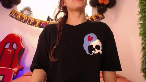 Katy Van online show from October 2025 08:29:02 PM