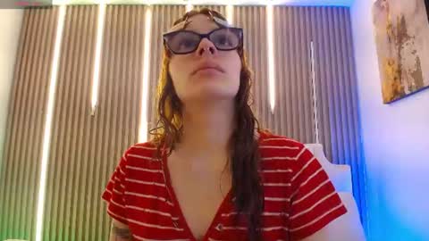 Snapshot of katy_van chatting on June 2026 08:42:01 PM Katy Van online show from June 2026 08:42:01 PM