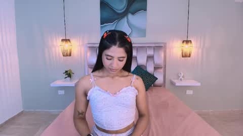 Snapshot of katya_rogerss chatting on May 2026 11:33:02 PM katya online show from May 2026 11:33:02 PM