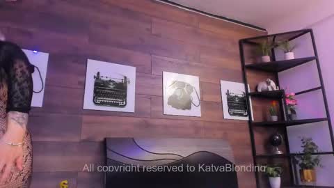 salo  online show from September 2025 02:05:02 PM