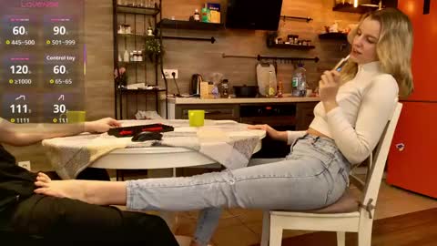 Snapshot of katyacherryy chatting on April 2026 07:01:01 AM Katya online show from April 2026 07:01:01 AM