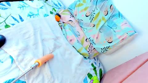 Snapshot of katylu_ chatting on January 2025 04:06:01 AM lilii-pety online show from January 2025 04:06:01 AM