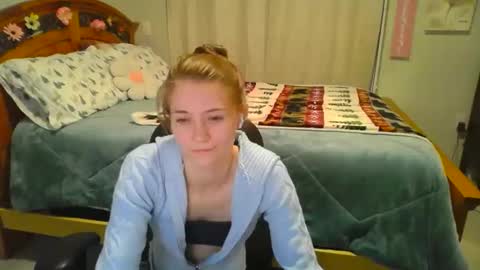 Snapshot of katynowhere chatting on February 2025 03:07:02 AM Katy online show from February 2025 03:07:02 AM