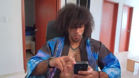 Snapshot of kaurilop chatting on December 2024 06:09:01 PM Kauri Lop online show from December 2024 06:09:01 PM