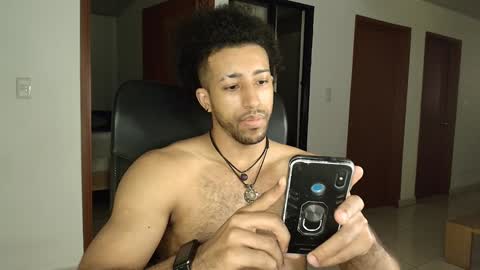 Snapshot of kaurilop chatting on December 2024 03:17:02 AM Kauri Lop online show from December 2024 03:17:02 AM