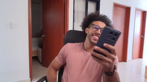 Snapshot of kaurilop chatting on December 2024 02:08:02 PM Kauri Lop online show from December 2024 02:08:02 PM