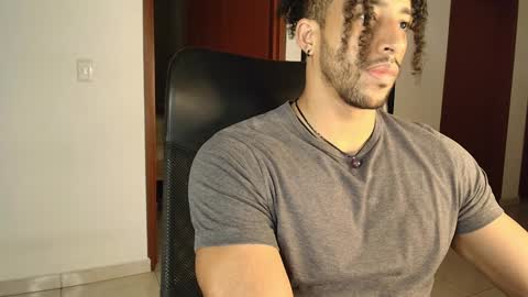 Snapshot of kaurilop chatting on January 2025 04:11:02 AM Kauri Lop online show from January 2025 04:11:02 AM