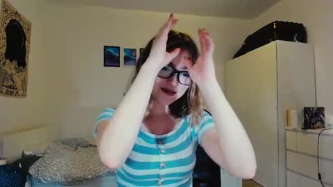 kawa_ka online show from October 2025 10:37:01 PM