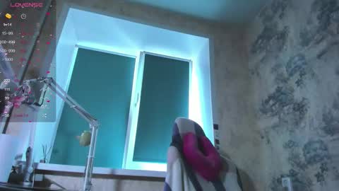 Snapshot of kawaii_power_uwu chatting on September 2025 09:10:02 AM Kira-chan  online show from September 2025 09:10:02 AM