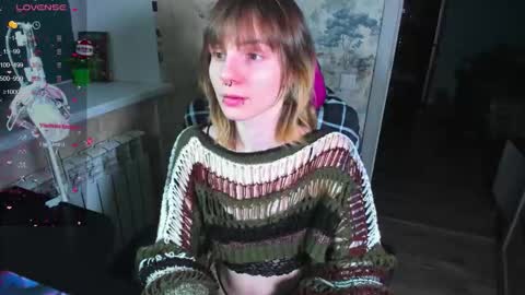 Snapshot of kawaii_power_uwu chatting on December 2025 10:53:01 AM Kira-chan online show from December 2025 10:53:01 AM