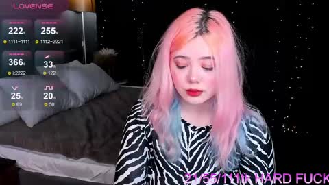 Yuki  online show from March 2025 08:48:01 AM