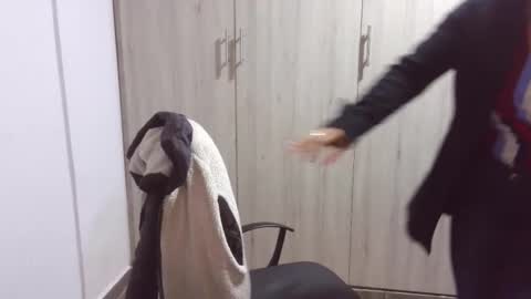  Khawit  online show from February 2025 05:17:02 PM