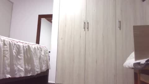  Khawit  online show from October 2025 03:56:02 PM