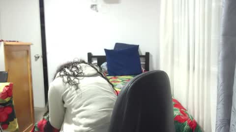 Snapshot of kawit1 chatting on March 2026 01:44:01 AM Khawit online show from March 2026 01:44:01 AM