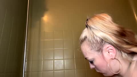 kay_la online show from September 2025 06:47:02 AM