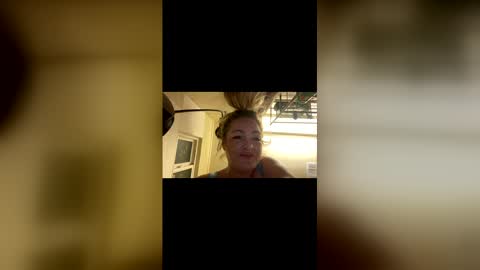 Snapshot of kay_la chatting on April 2026 12:55:01 PM kay_la online show from April 2026 12:55:01 PM