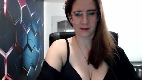 KayaLips online show from December 2024 09:30:01 PM