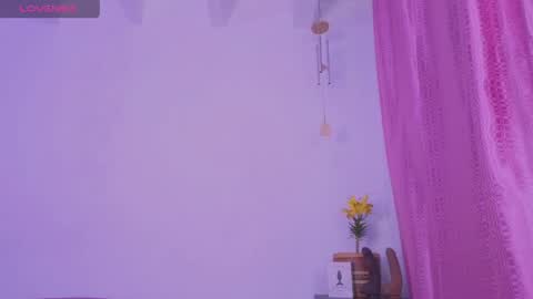 Snapshot of kayalstone chatting on April 2026 04:56:01 AM Cattleya stone online show from April 2026 04:56:01 AM