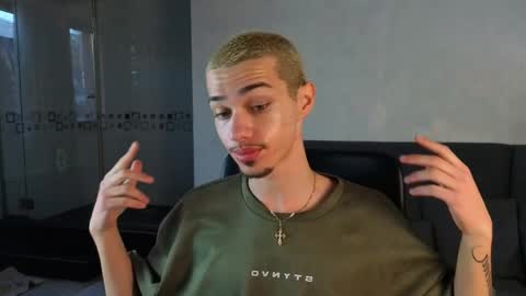 KaydenDrew online show from April 2026 04:32:01 AM