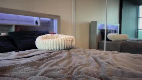 khaleesi online show from March 2026 10:16:02 PM