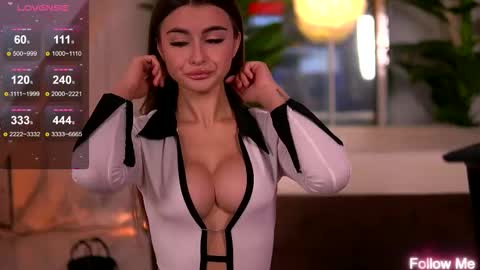 kaylabray online show from November 2025 04:46:01 AM