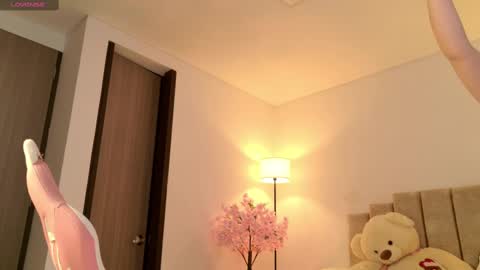 Kayla  online show from September 2025 11:38:01 PM