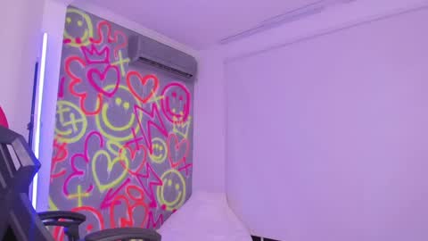 INSTAjohedija online show from December 2024 10:40:02 PM