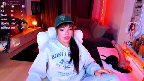 Snapshot of kaylee____77 chatting on March 2026 05:18:01 PM kaylee online show from March 2026 05:18:01 PM