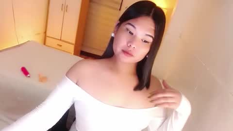Snapshot of kayleepinay chatting on September 2025 06:35:02 PM Y O U R        F U T U R E       K A Y L E E  online show from September 2025 06:35:02 PM