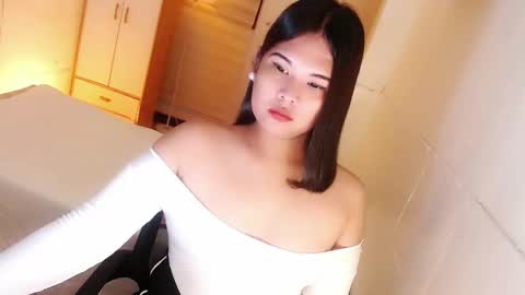 Snapshot of kayleepinay chatting on October 2025 06:38:02 PM Y O U R        F U T U R E       K A Y L E E  online show from October 2025 06:38:02 PM