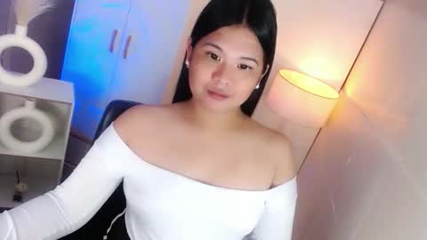 Y O U R        F U T U R E       K A Y L E E  online show from March 2026 04:53:02 PM