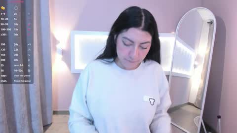 Kayli online show from December 2025 12:14:02 PM