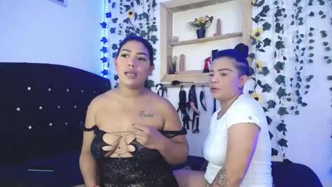 Snapshot of kaylie_and_dakota_ chatting on October 2025 10:49:01 AM kaylie and dakota  online show from October 2025 10:49:01 AM