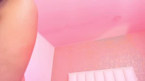 kayliebrooks online show from April 2026 07:04:02 PM