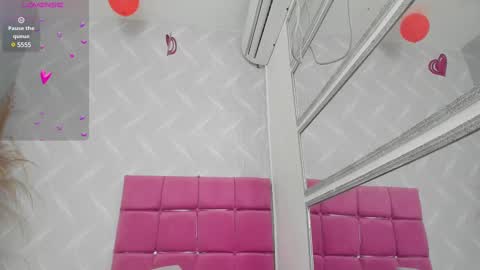 Snapshot of kayna_gomez chatting on February 2025 07:28:02 PM Kayna online show from February 2025 07:28:02 PM