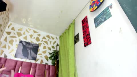 KAZSANDRAH online show from December 2025 02:18:01 AM