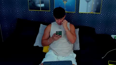 Snapshot of kazuya_nakamura chatting on April 2026 08:28:02 PM kazuya online show from April 2026 08:28:02 PM