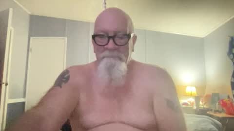 Snapshot of kcbace61760 chatting on January 2026 05:00:01 AM kcbace61760 online show from January 2026 05:00:01 AM