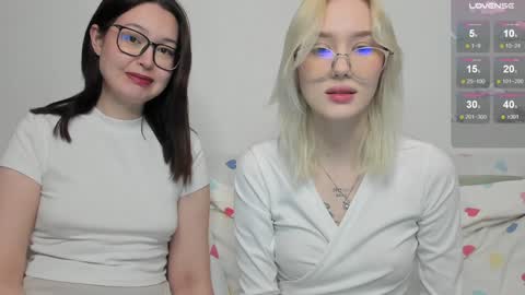 Snapshot of kebesheska chatting on December 2024 02:57:02 AM Seb Polly Roxy Jonny online show from December 2024 02:57:02 AM