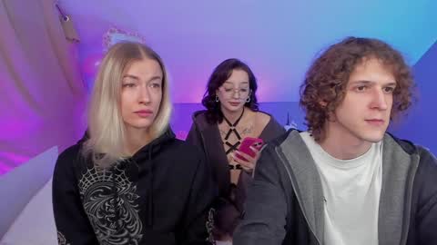 Snapshot of kebesheska chatting on January 2025 02:41:01 PM Seb Polly Roxy Jonny online show from January 2025 02:41:01 PM